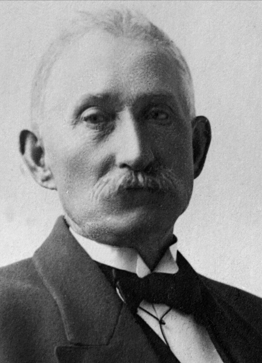 Gustav Borgen, NFB.09042
