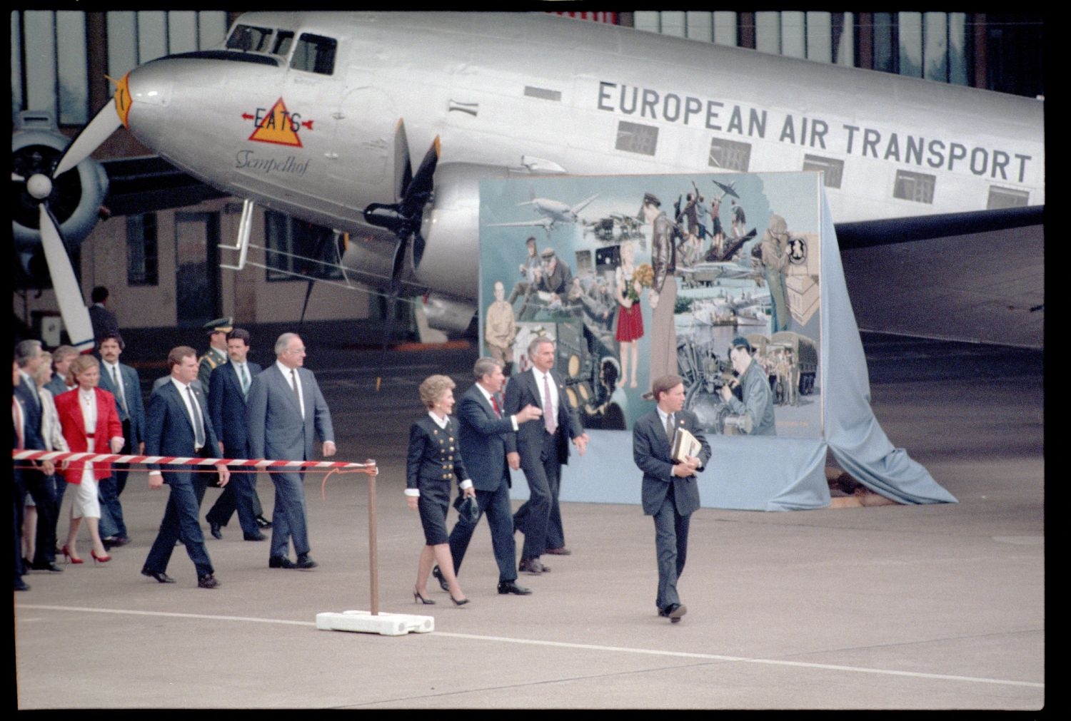 Unknown artist, Fotografie: Besuch von US-Präsident Ronald Reagan in West-Berlin