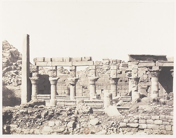 Félix Teynard, Ile de Fîleh (Philæ), Édifice du Sud et Partie de la Colonnade Occidentale Vue du Point V