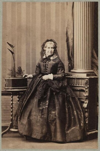 Unknown, Carte-de-visite photographs (480). Four photographs  are dry-mounted to each sheet (120).