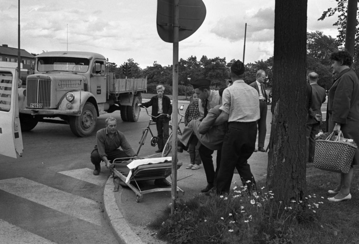 Örebro Kuriren, SM-upptakt, Mellanöl, Krock, Fåglumbröderna 12 augusti 1965