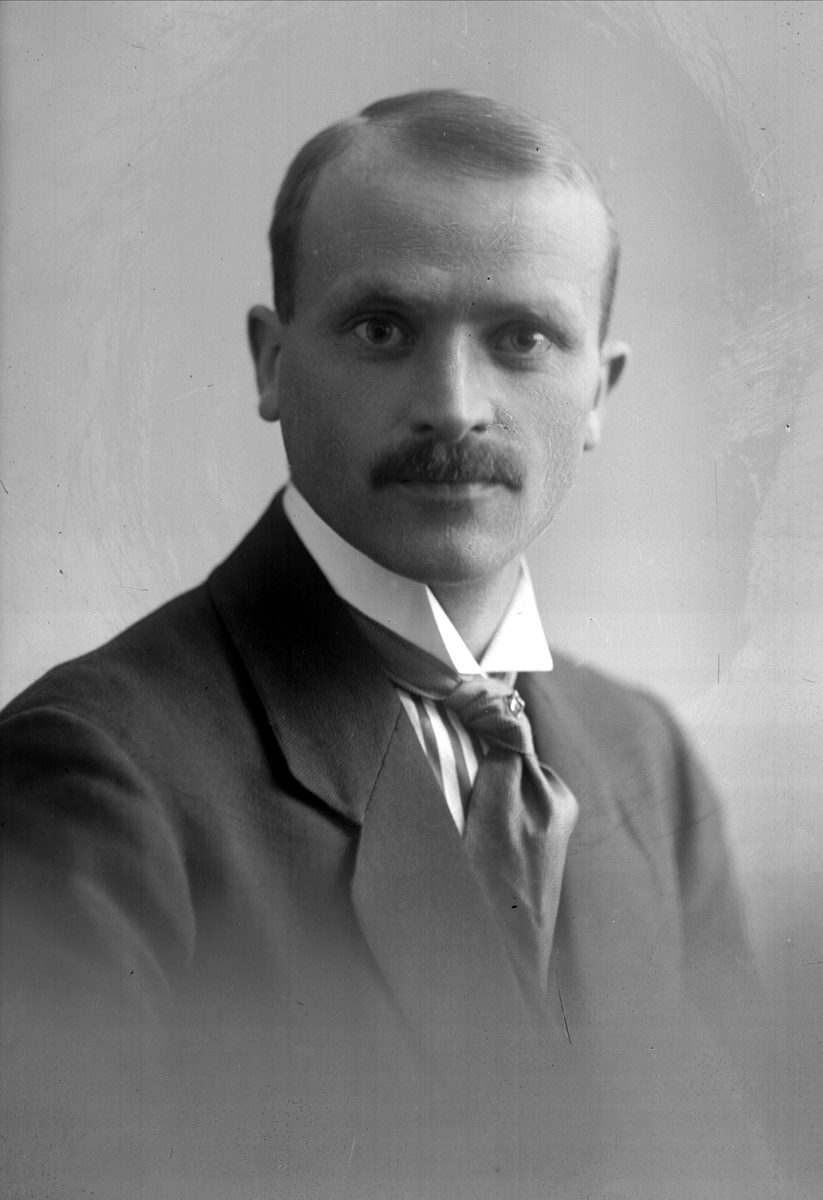 Gustav Borgen, NFB.06885