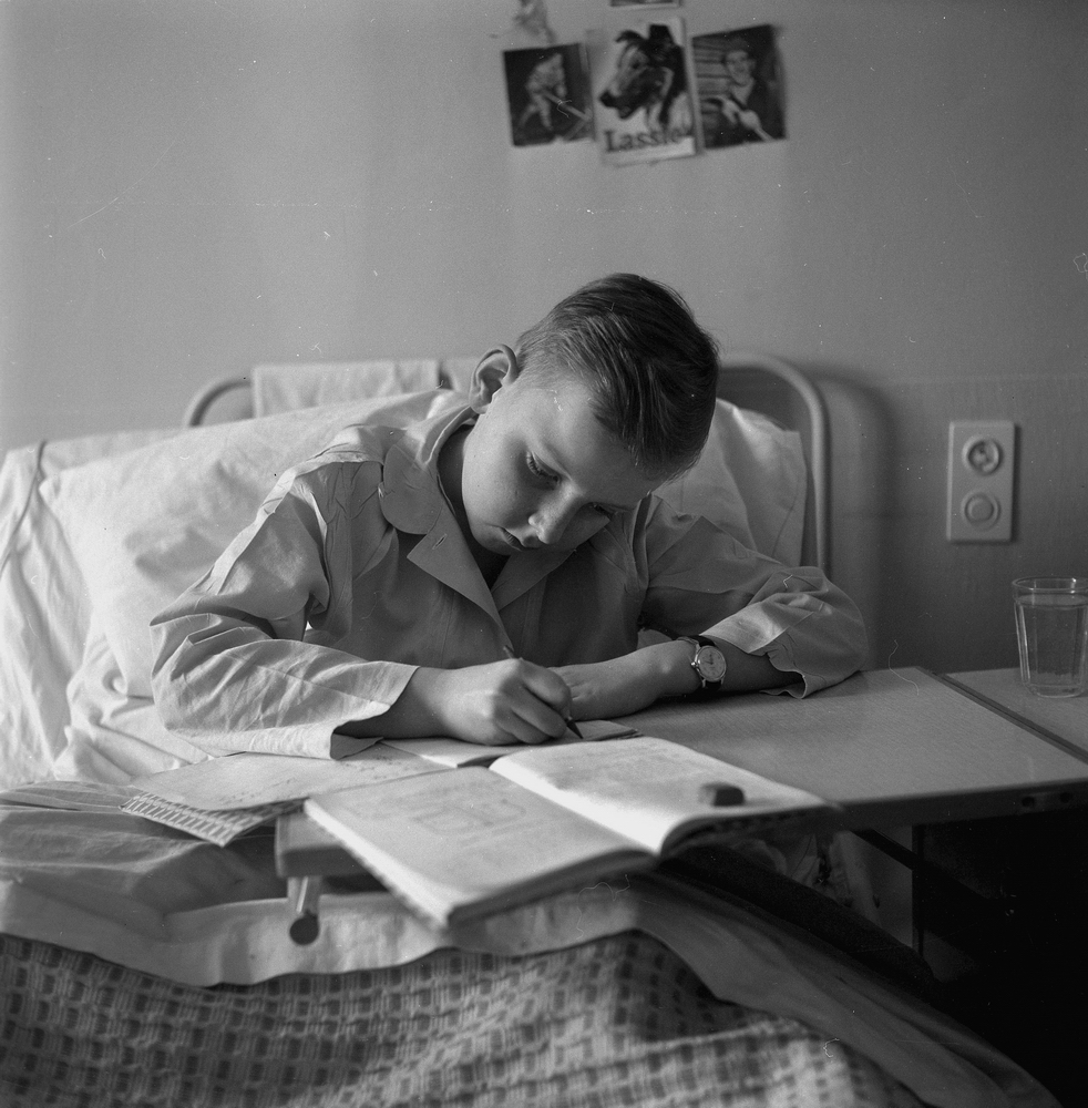 Örebro Kuriren, Skola på barnlasarettet. 7 april 1960