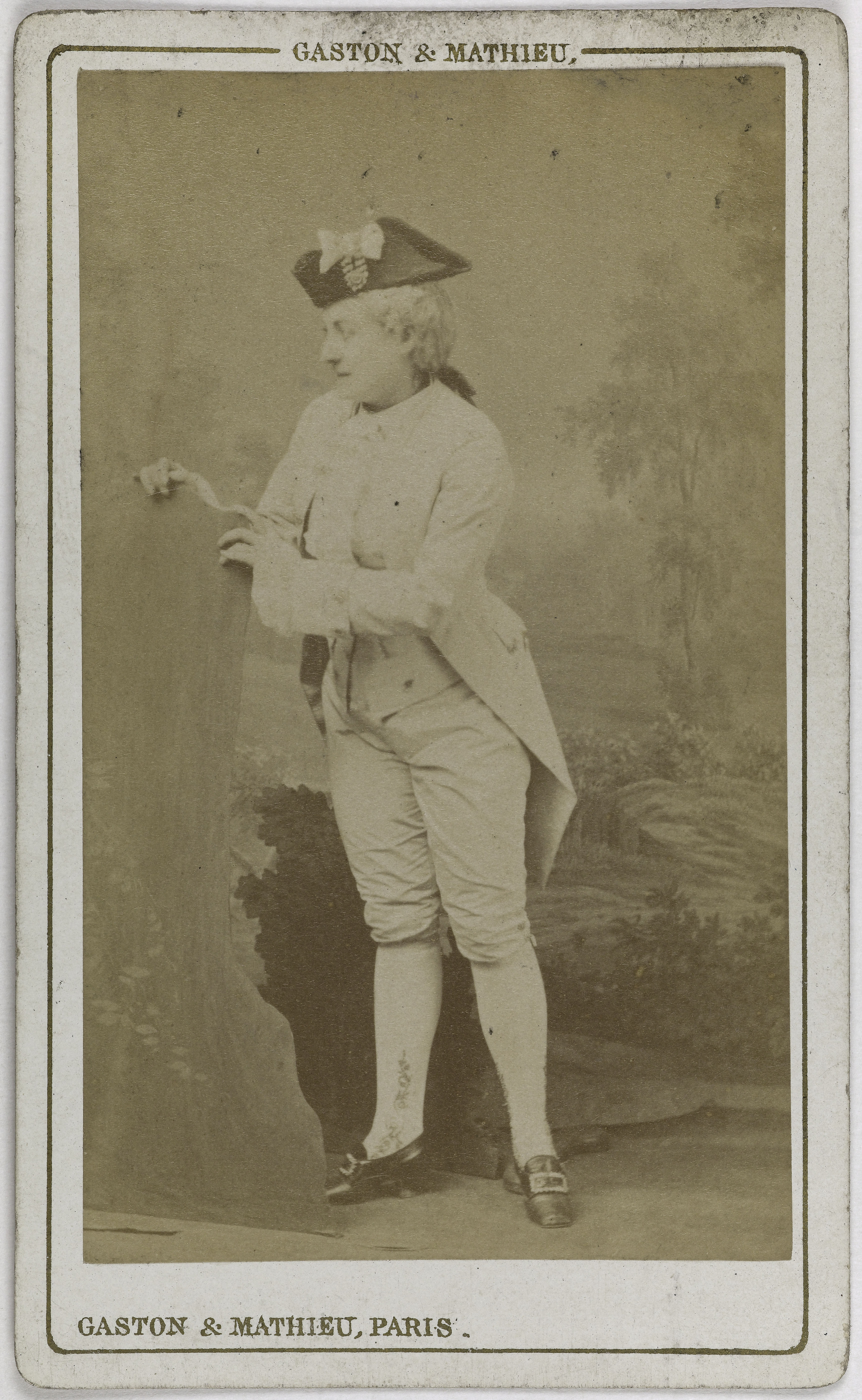 Mathieu & Cie Gaston, Portrait de Mme Peschard, (née Marie Blanche Renouleau), (-1888), (actrice)