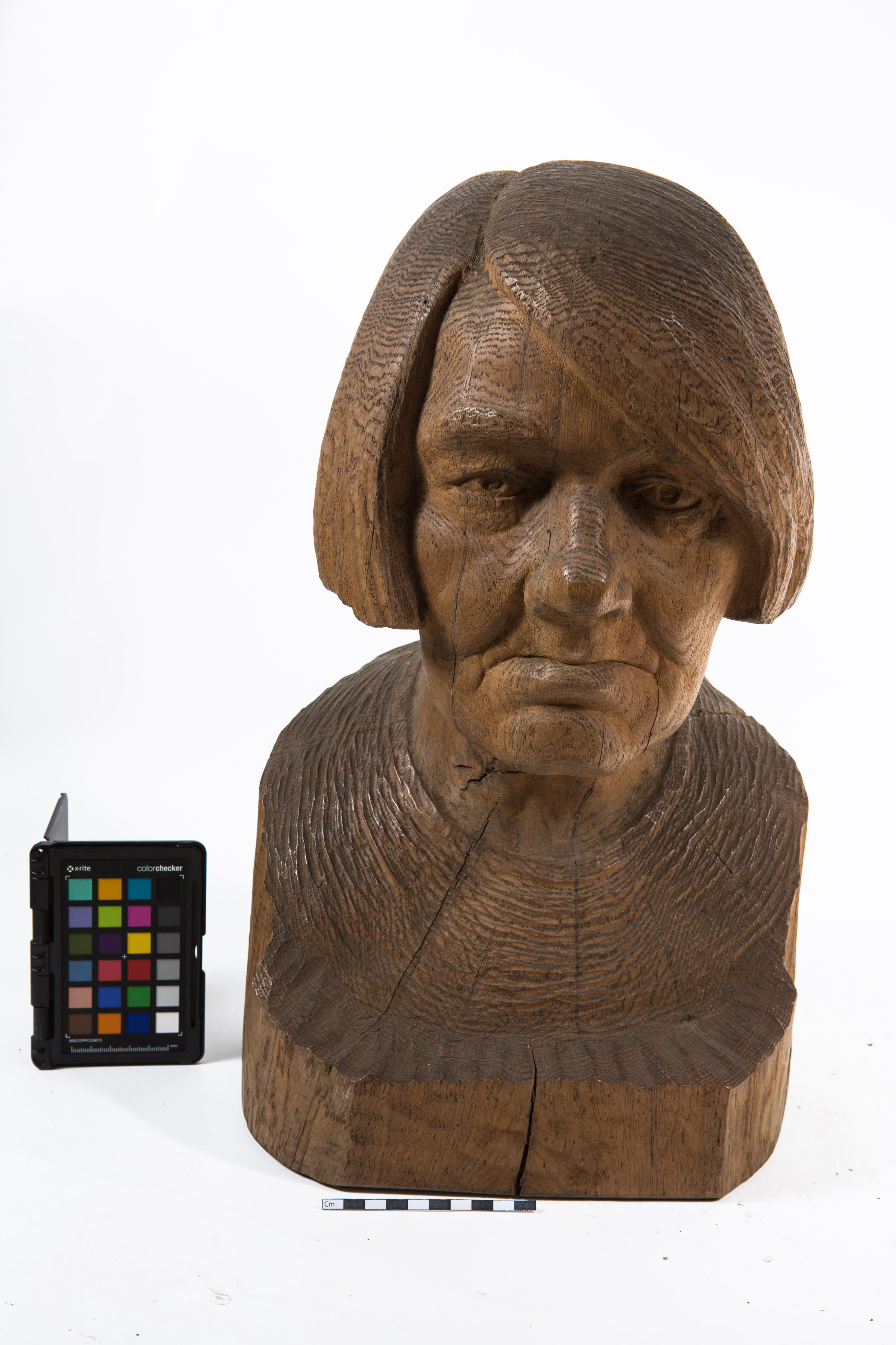 Roman (autor) Timotheus, Amalie Konsa portree