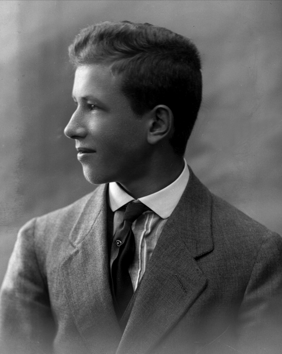 Gustav Borgen, NFB.37893