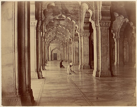 Unknown, Moti Masjid: Pearl Mosque in Interior of Fort Agra