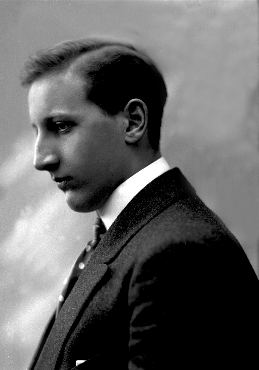 Gustav Borgen, NFB.22014