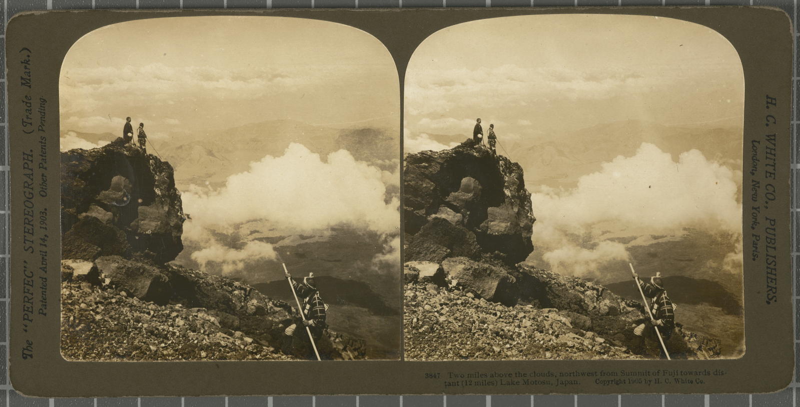 Desconegut, Two miles above-the, northeast of Summit of Fuji distant (12 miles) Lake Motosu, Japan. White, H.C. & Co., The\ ‘Perfec\’ Stereograph