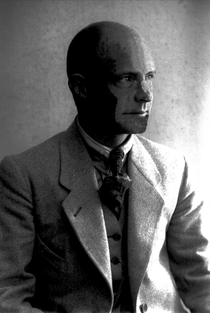 Gustav Borgen, NFB.03930