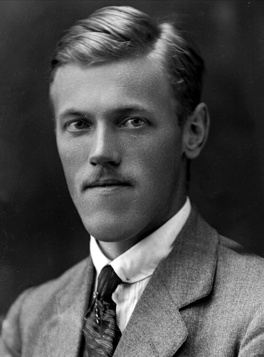 Gustav Borgen, NFB.07874