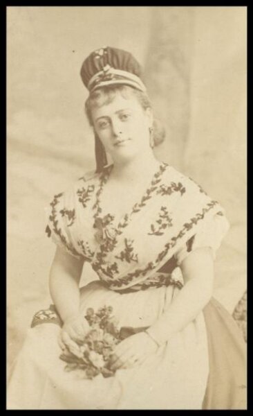London Stereoscopic and Photographic Company, Guy Little Theatrical Photograph