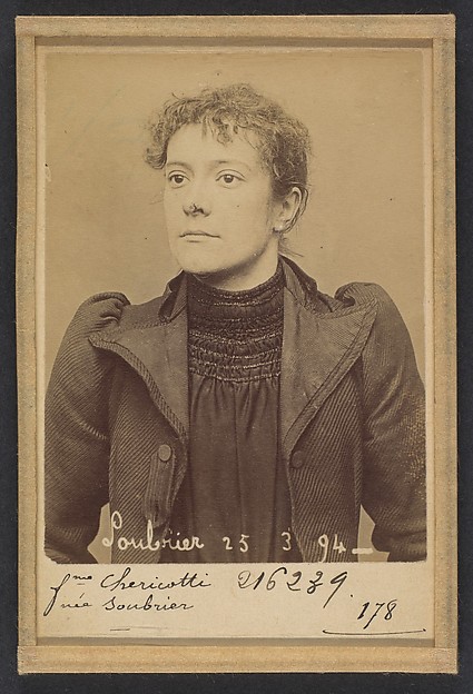 Alphonse Bertillon, Soubrier. Annette (femme Chericotti). 28 ans, née à Paris Ille. Coutière. Anarchiste. 25/3/94.