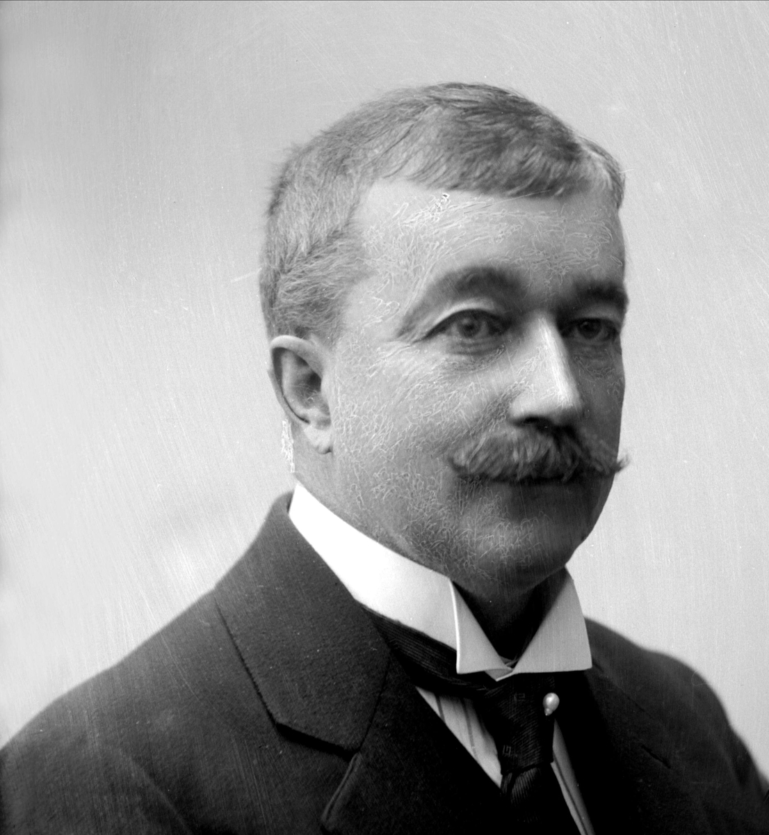 Gustav Borgen, Portrett, Fredrik Emil Hallager.