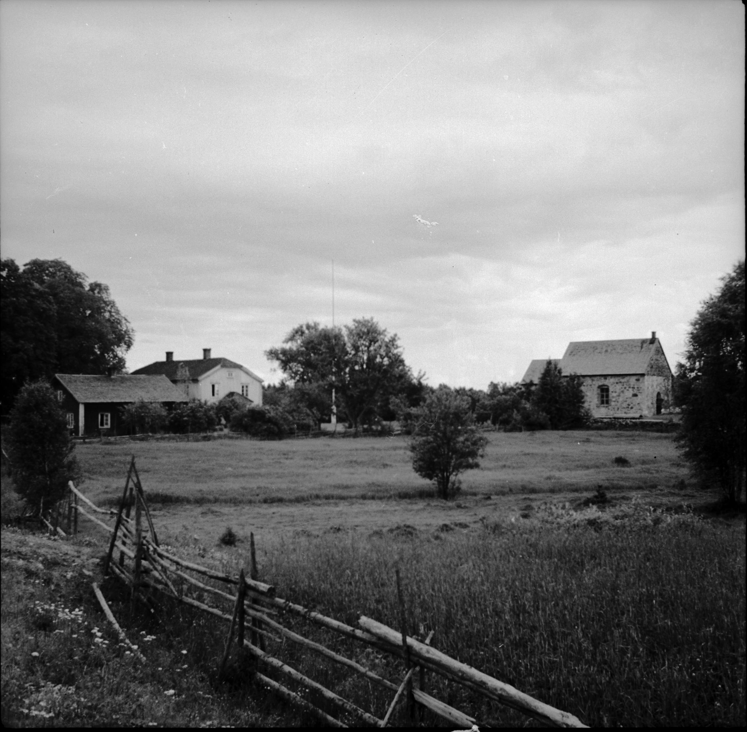 Erik Lundberg, Hjälmseryds gamla kyrka
