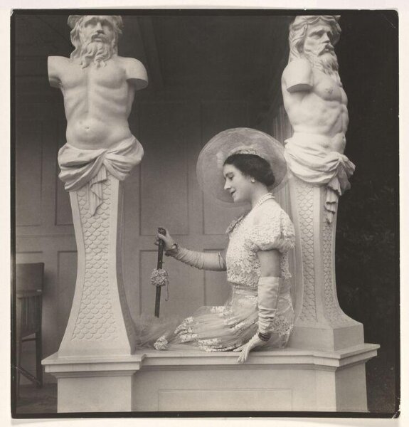 Beaton, Cecil (Sir), Photograph