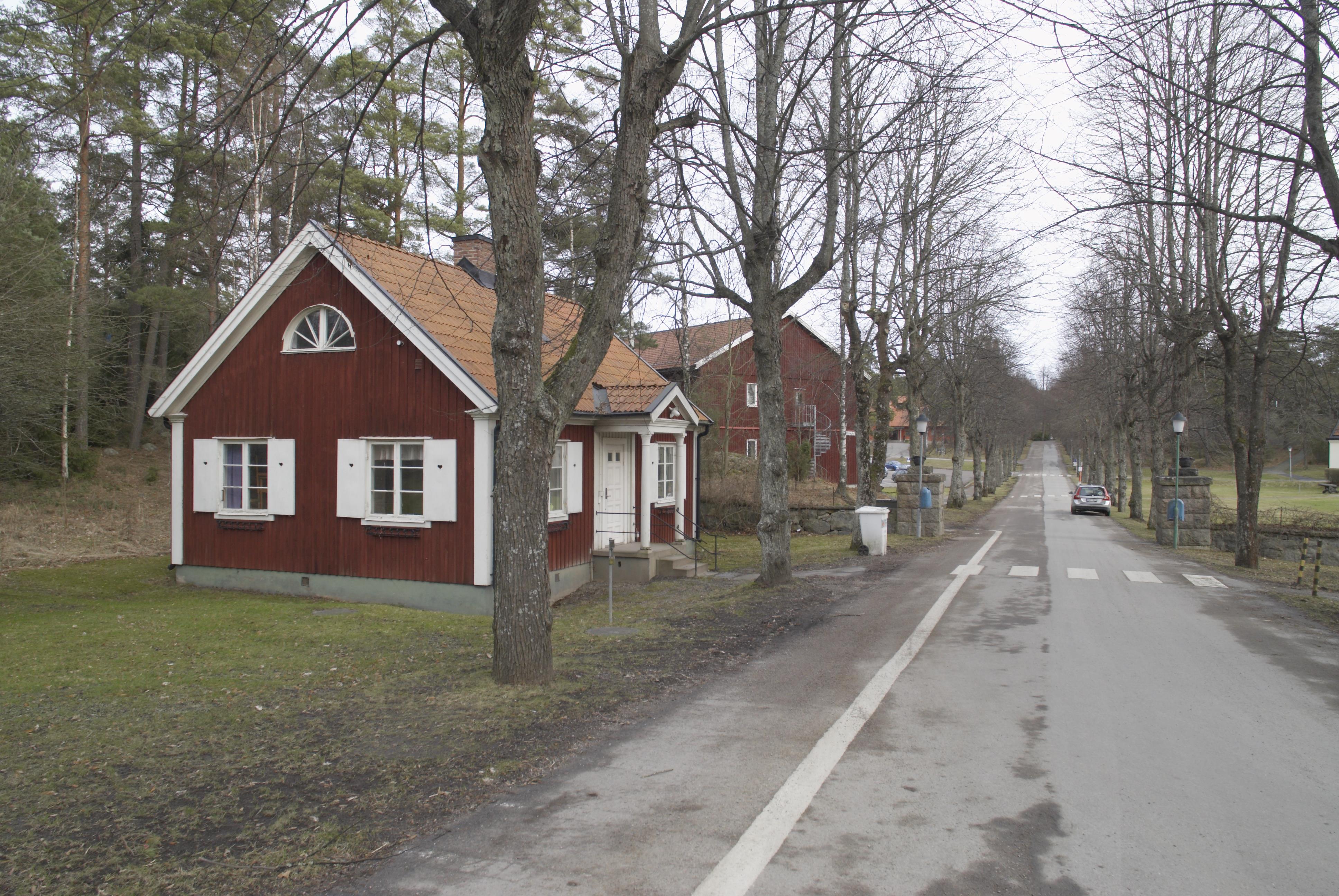 Bengt A Lundberg, Berga slott