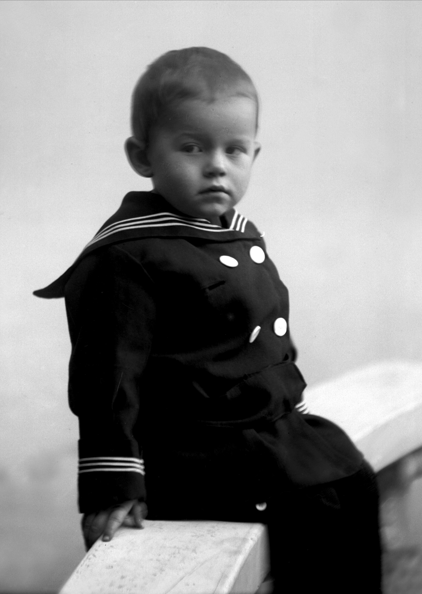 Gustav Borgen, NFB.00978
