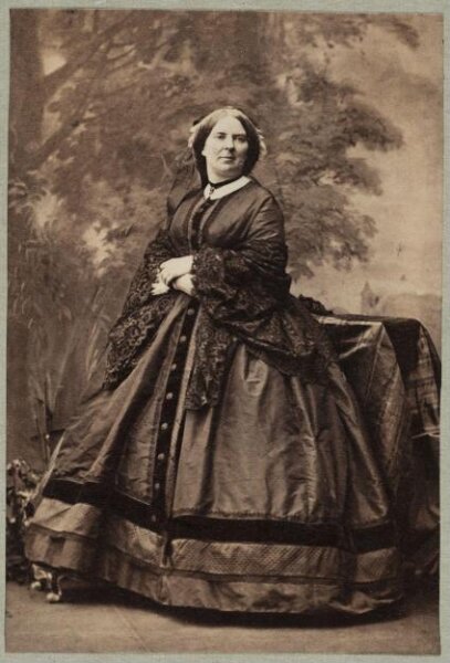 Unknown, Carte-de-visite photographs (480). Four photographs  are dry-mounted to each sheet (120).