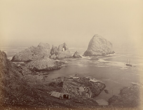 Carleton Watkins, [Sugar Loaf Islands and Fisherman's Bay, Farallons]