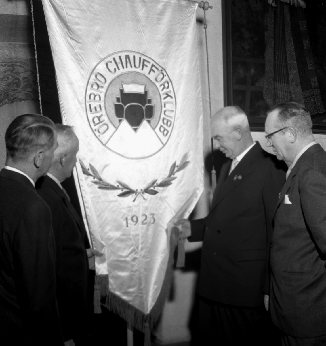 Örebro Kuriren, The driver’s club. October 18, 1955.
