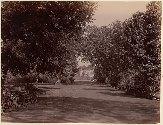 Unknown, [Kanpur Memorial, Kanpur, India]