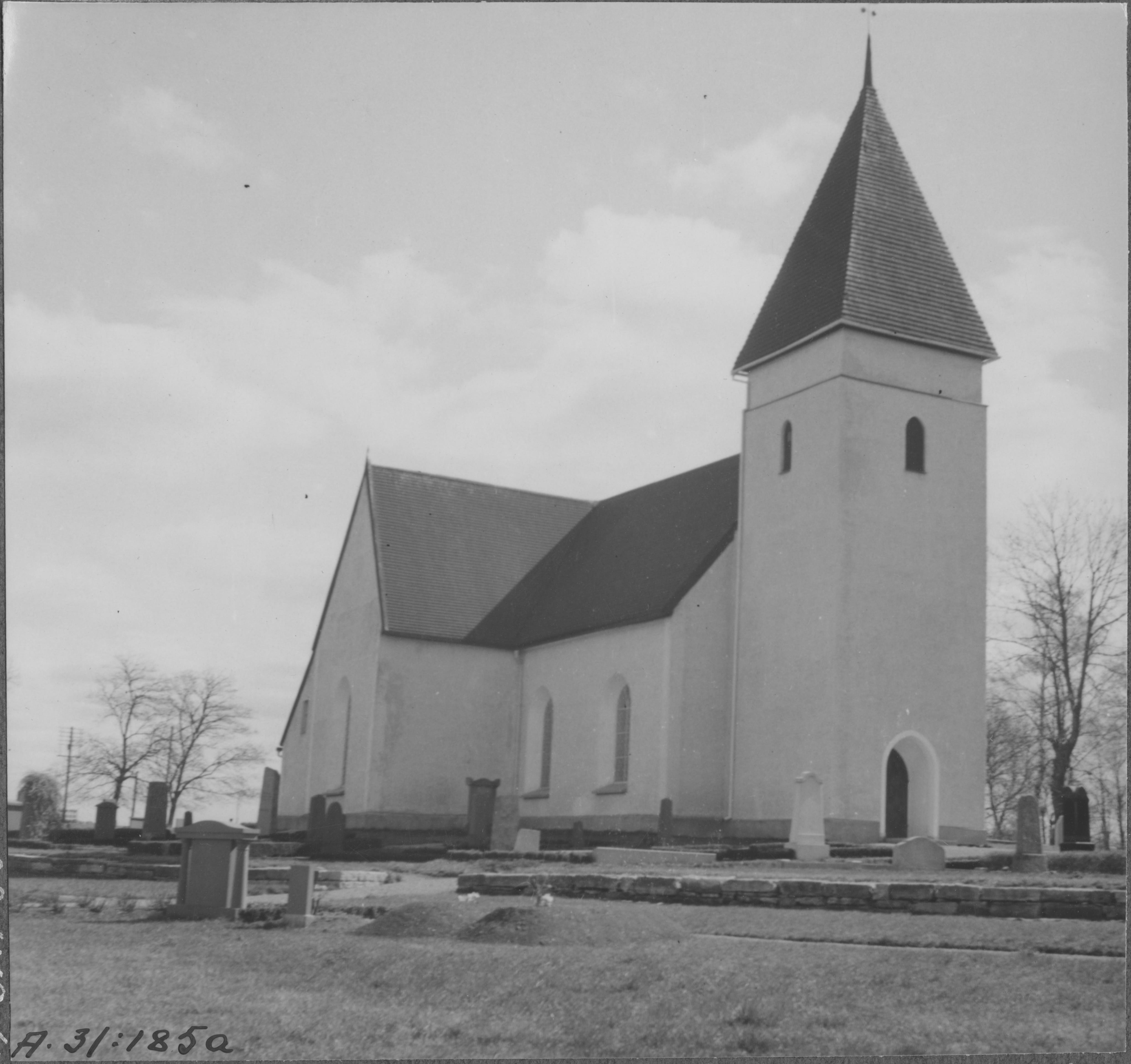E. Lundberg, Rogslösa kyrka