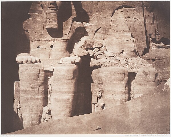 Félix Teynard, Abo-Sembil, Grand Spéos, Statues Colossales vues de Face (Parte Inférieure)