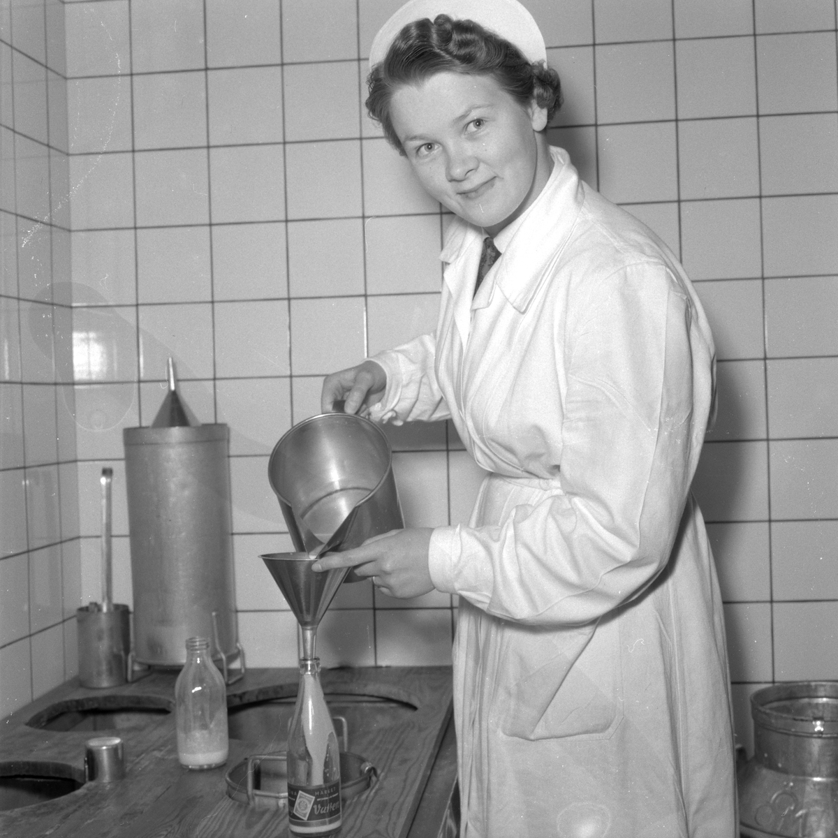 Örebro Kuriren, Prohibition of funnel milk. September 30, 1955.