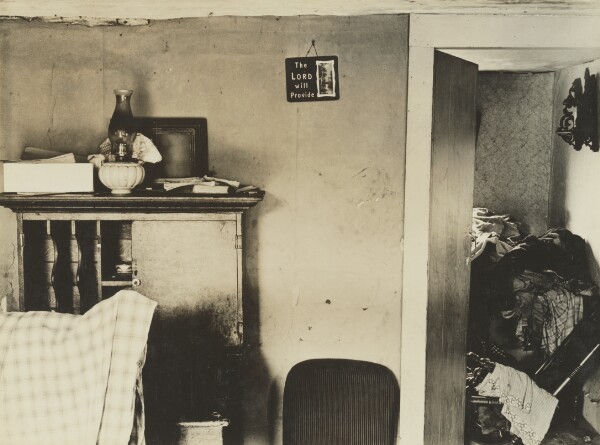 Walker Evans, New York State Farm Interior