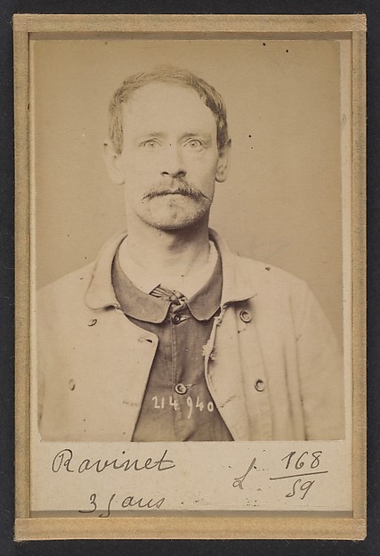 Alphonse Bertillon, Ravinet. Gaston. 34 ans, né à Paris XIXe. Couvreur. Anarchiste. 1/3/94.