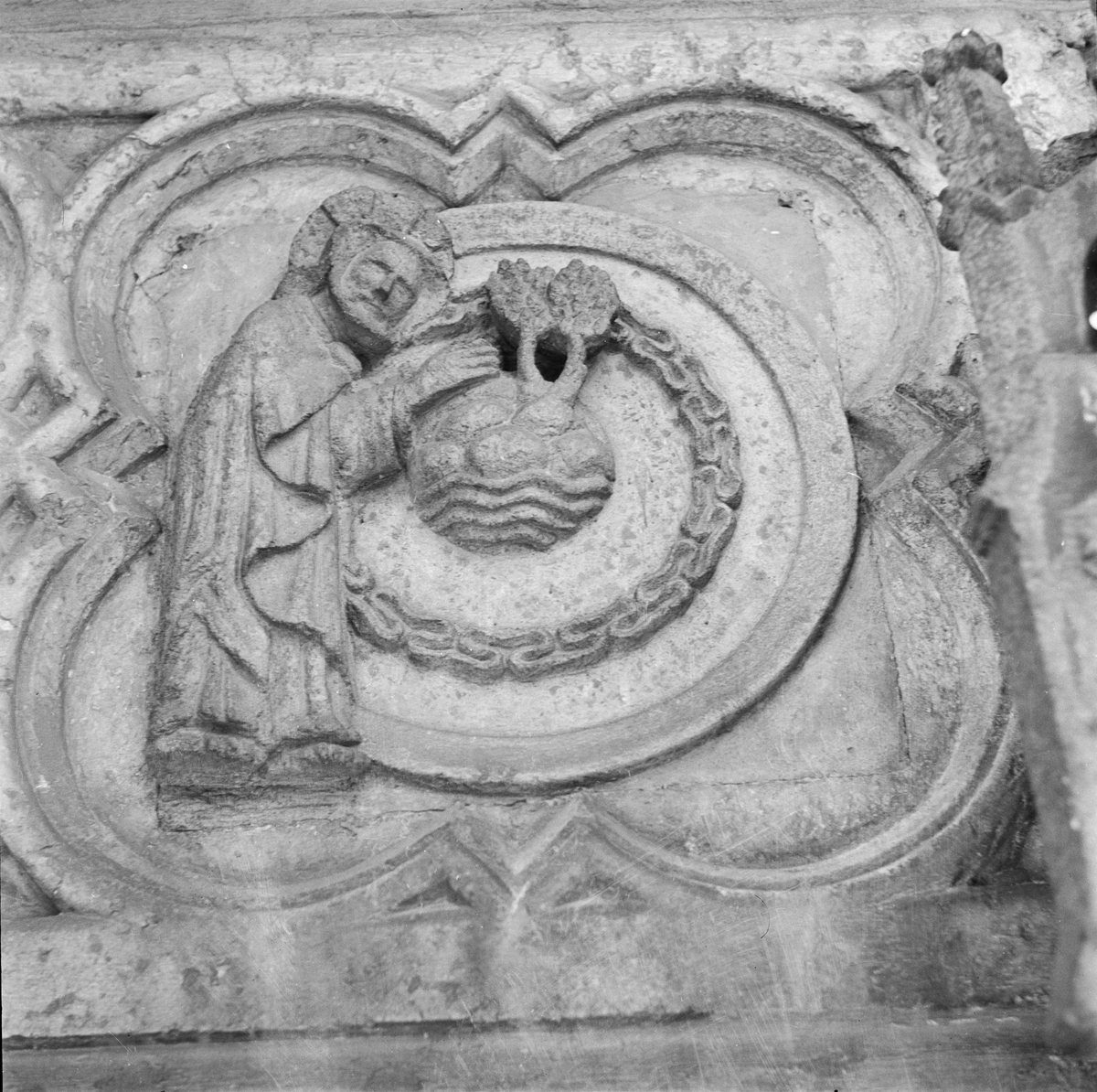 Gunnar Sundgren, Detail of relief in Uppsala Cathedral, Fjärdingen, Uppsala
