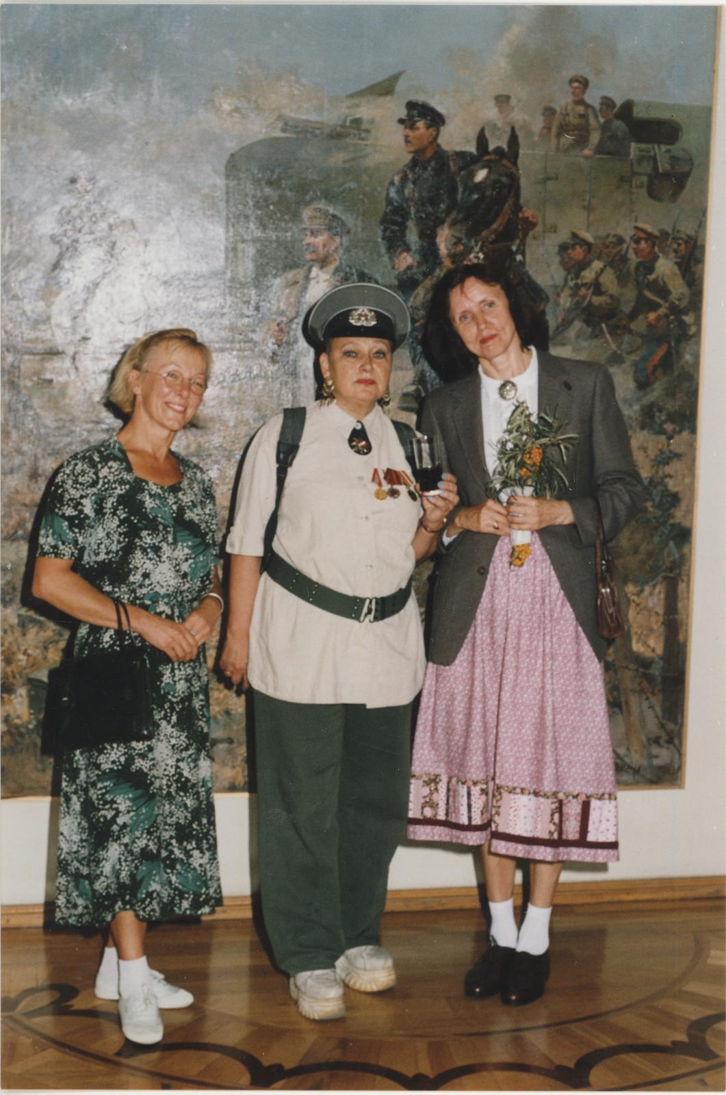 Tiiu (kujutatu) Talvistu, Näituse "Sotsialistliku realismi võidukäik? Eestis" avamine 27.08.2002.