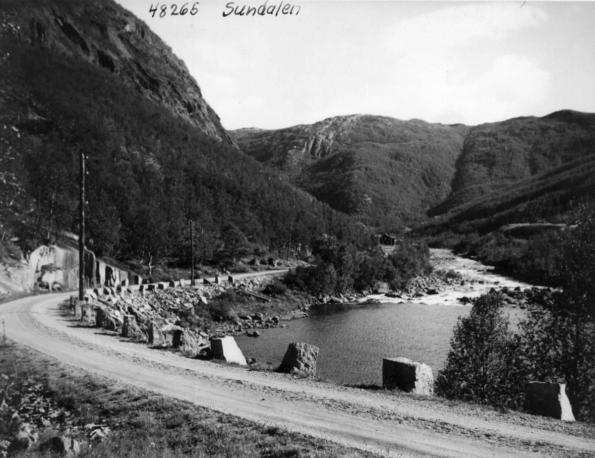 Anders Beer Wilse, Sundalen, Samferdsel, Vei