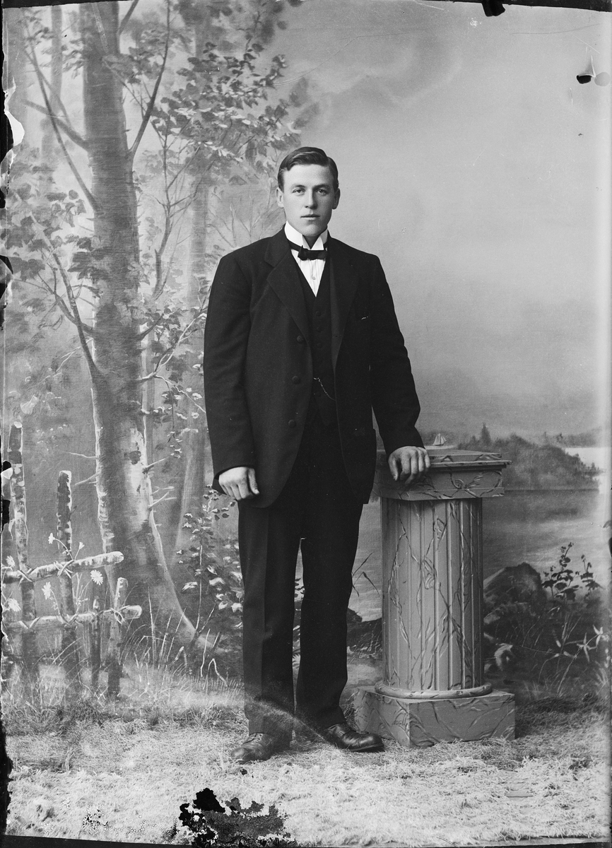 Skötsner-Edhlund, Ateljé Portrait - Man, Östhammar, Uppland