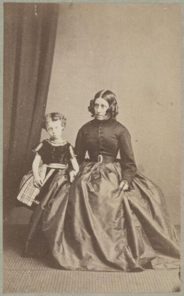 Unknown, Carte-de-visite photographs (32). Four photographs  are dry mounted on each sheet.