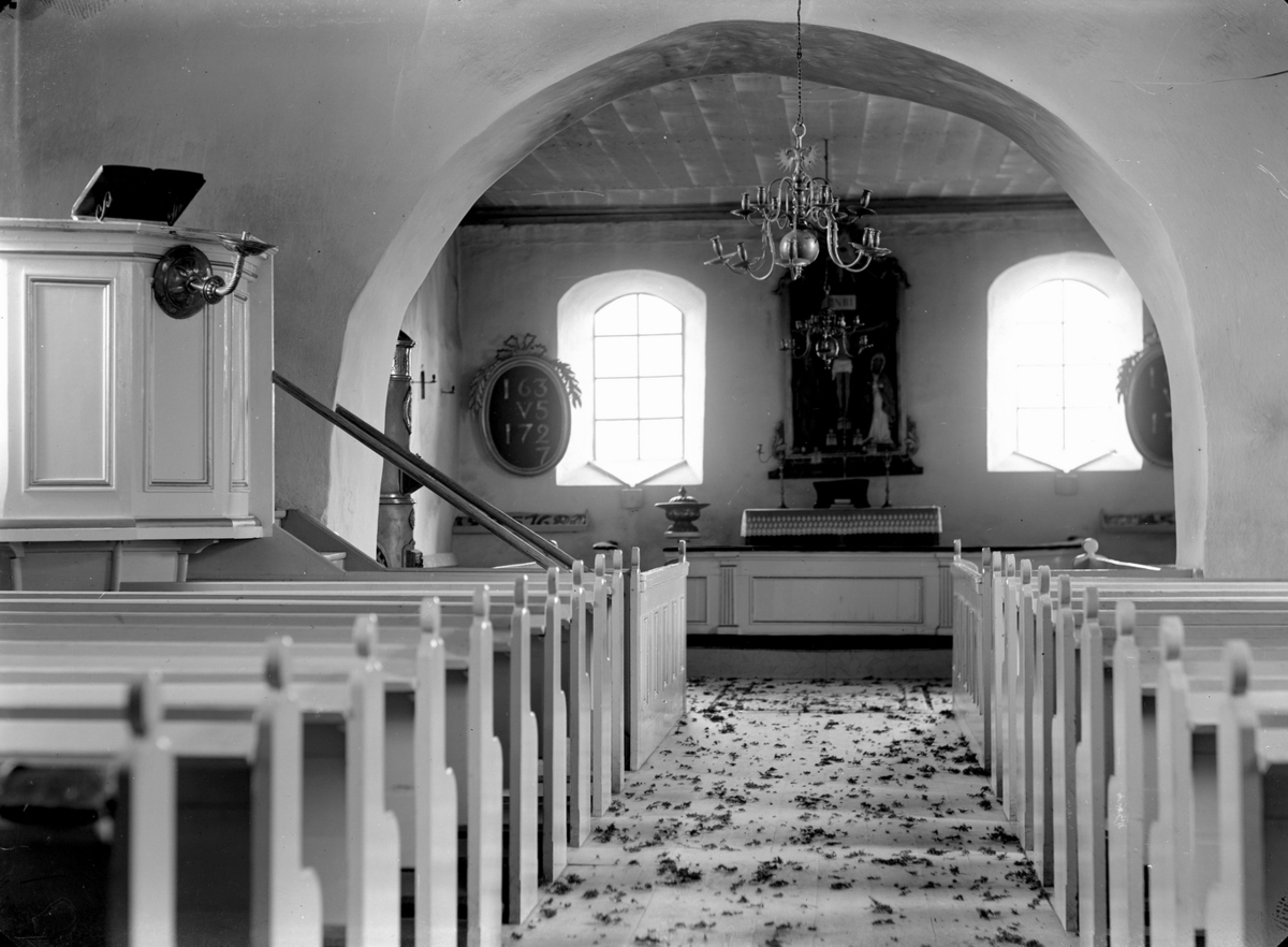 Gustaf Ferdinand Hallberg, Kyrkointeriör.
