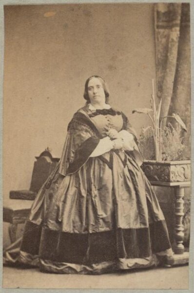 Unknown, Carte-de-visite photographs (480). Four photographs  are dry-mounted to each sheet (120).