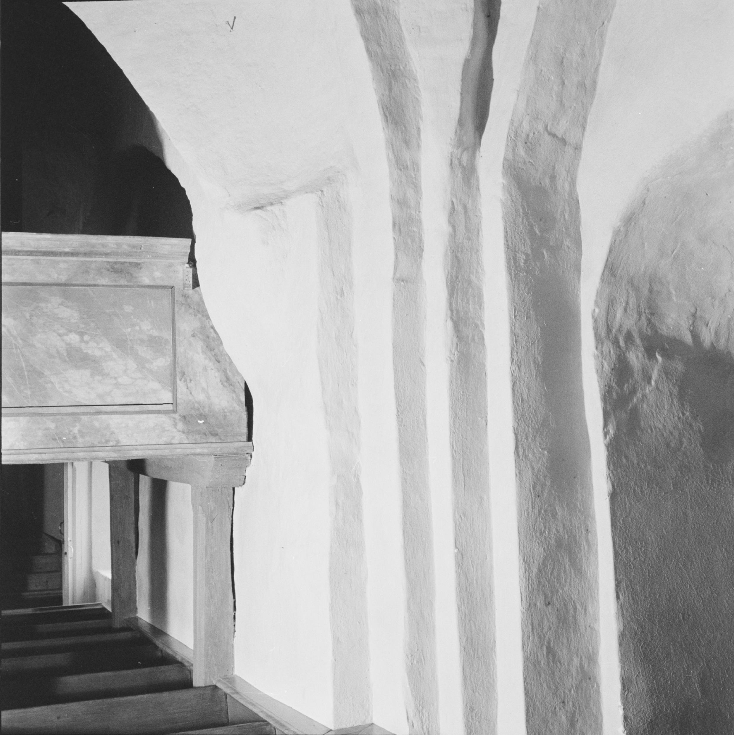 Nils Lagergren, Husby-Sjuhundra kyrka