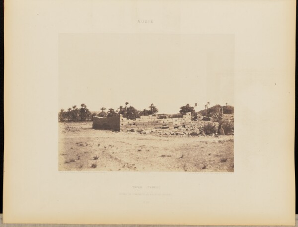 Félix Teynard, Tâfah (Taphis). Ruines de Constructions à Assises Courbes