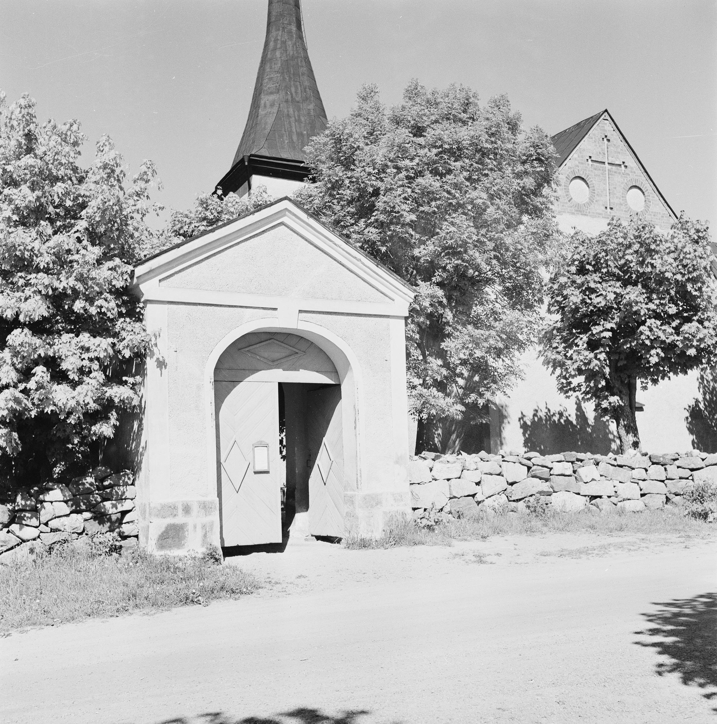 Nils Lagergren, Sånga kyrka