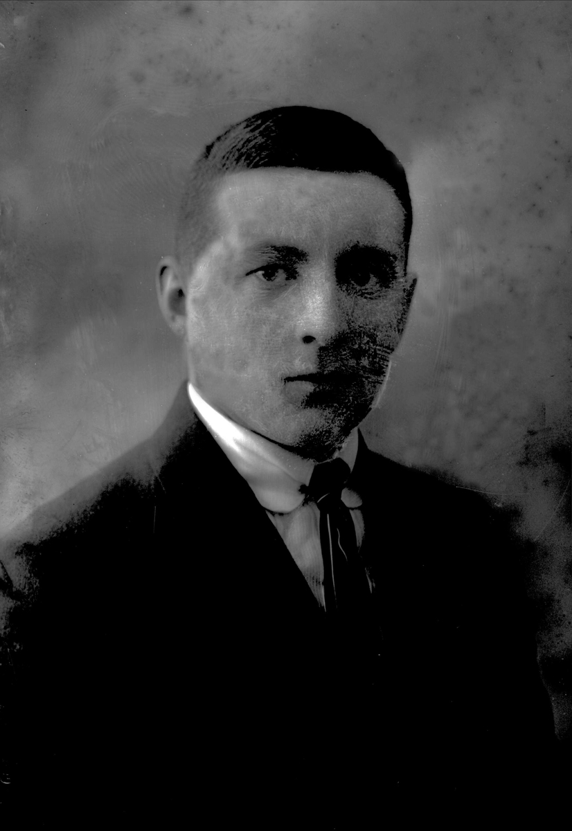 Gustav Borgen, NFB.44413
