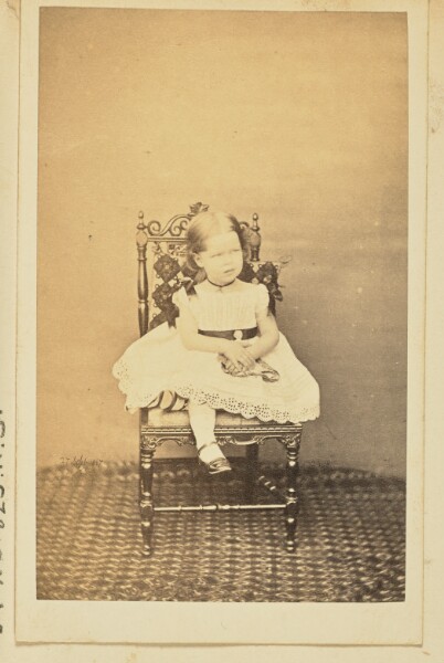 Unknown, [Portrait of a young girl]