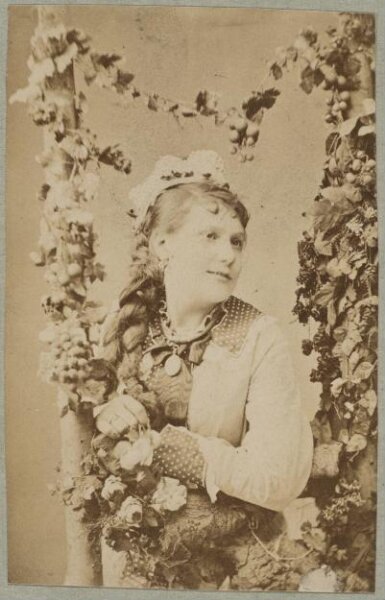 Unknown, Carte-de-visite photographs (480). Four photographs  are dry-mounted to each sheet (120).