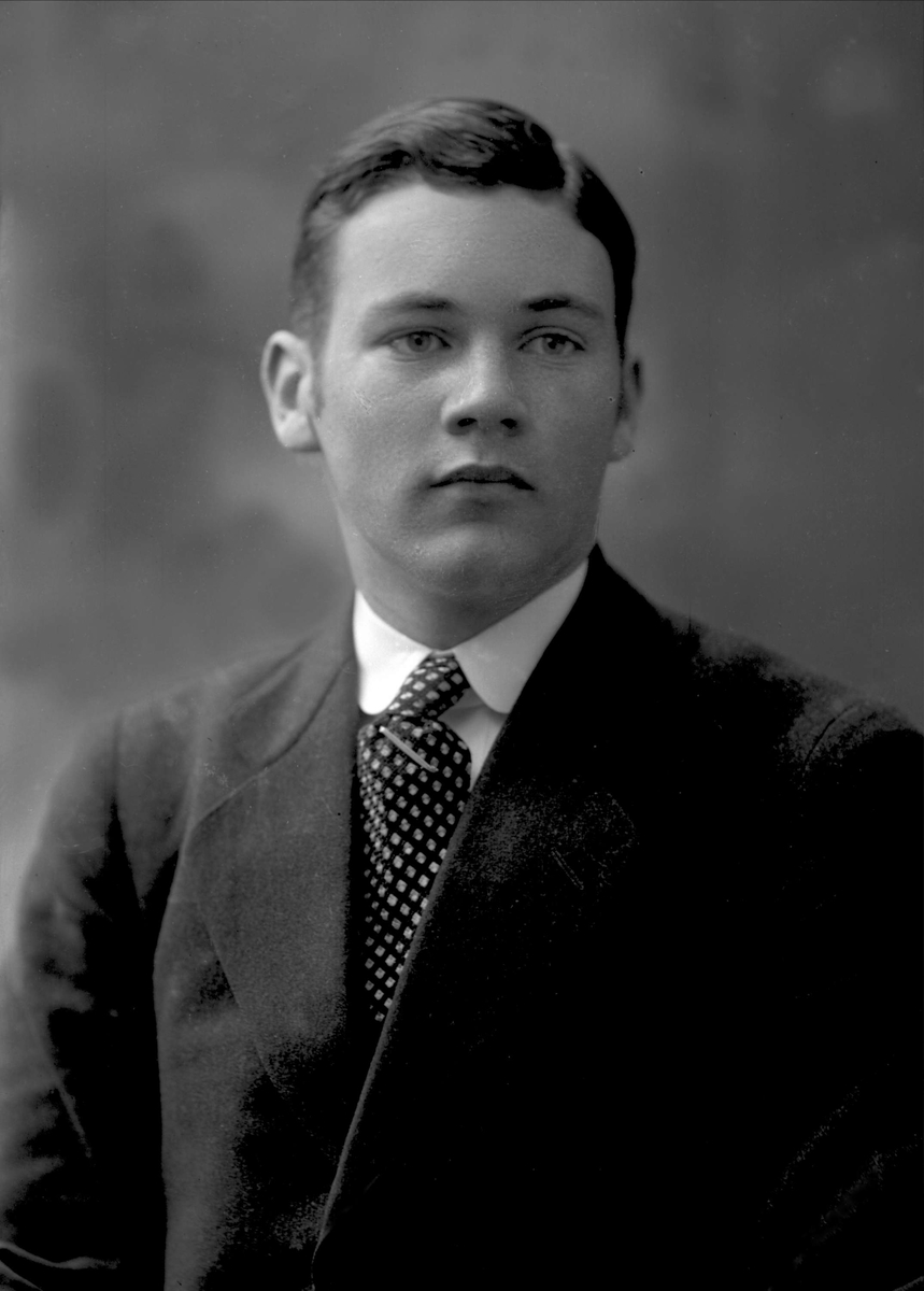 Gustav Borgen, NFB.37442