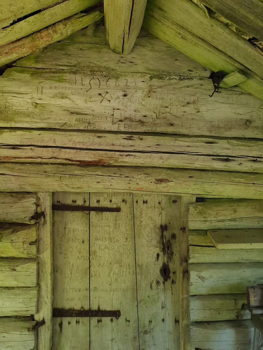 Jennie Tiderman-Österberg, Timber Wall, Gable with a Door, The Arch Council, Ore, 2018.