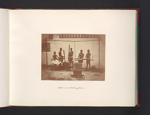 John Thomson, Native Mode of Hulling Rice
