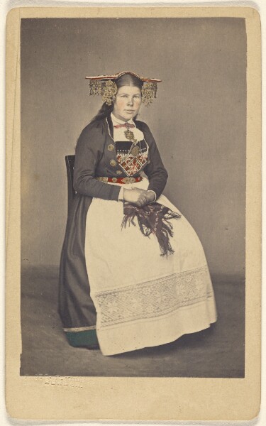 Knud Knudsen, Brud fra Vos. [woman in traditional Norwegian costume]