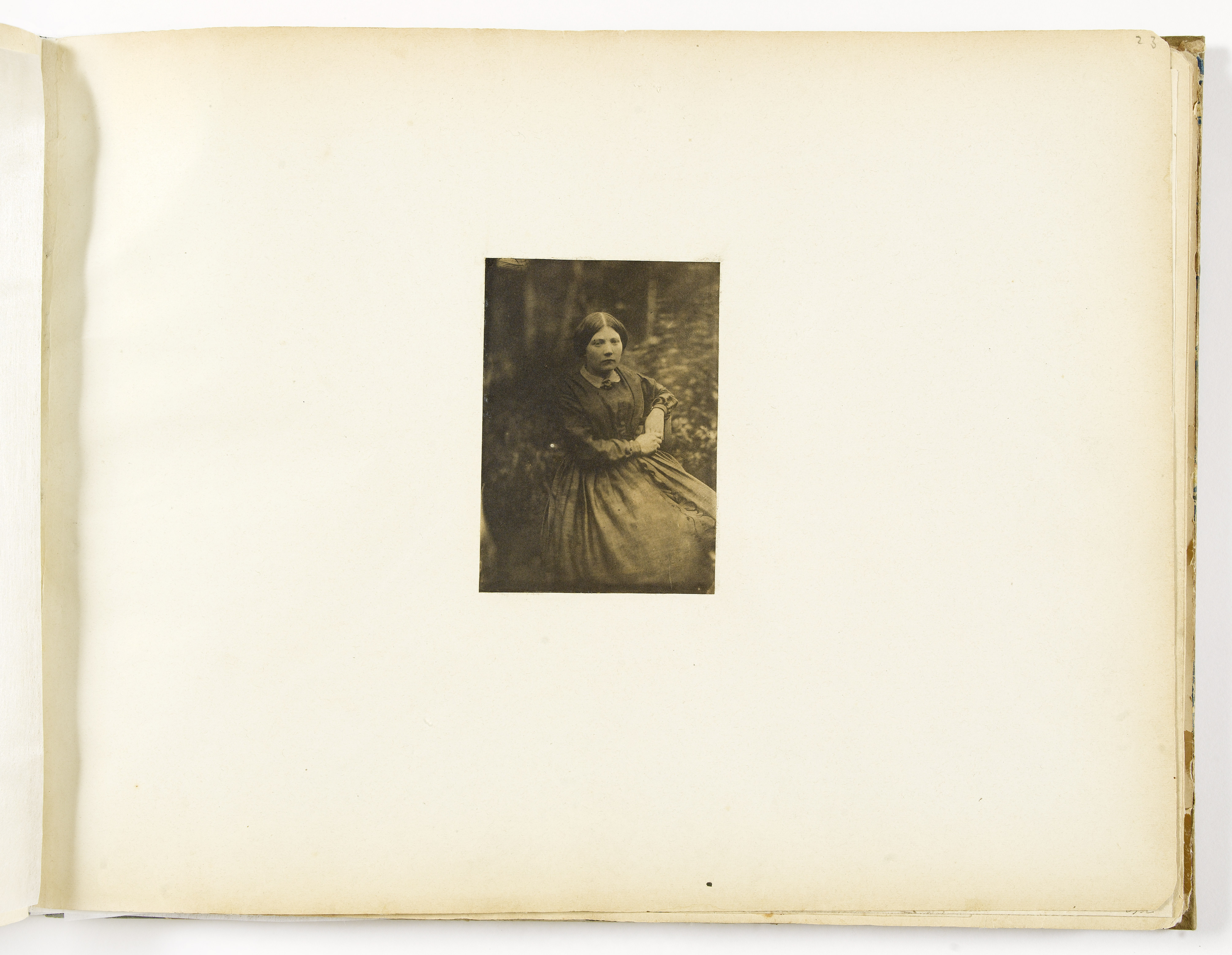 Anonyme, Album Asplet folio 23, photographie d'une proscrite et discours de Ribeyrolles