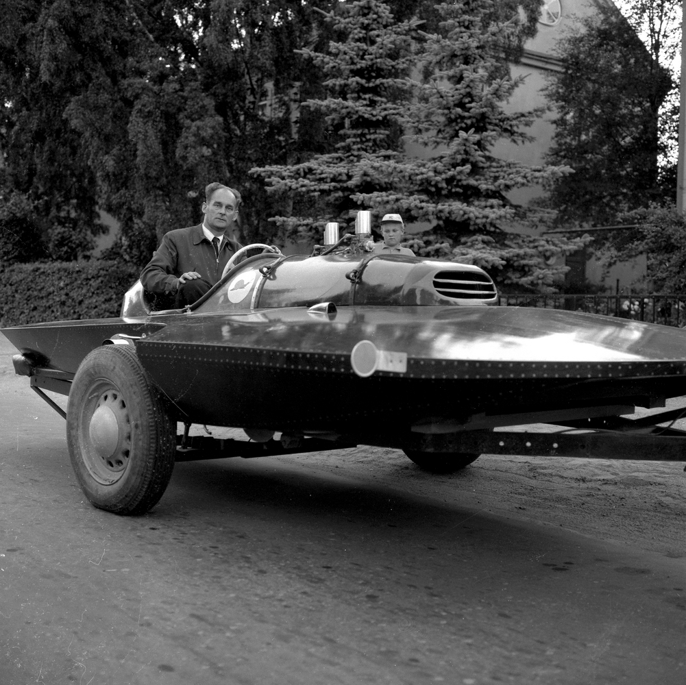 Örebro Kuriren, Sveriges snabbaste motorbåt. 5 augusti 1955